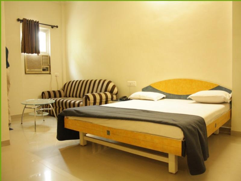 Hotel Dudawat Αχμπανταμπάντ Εξωτερικό φωτογραφία