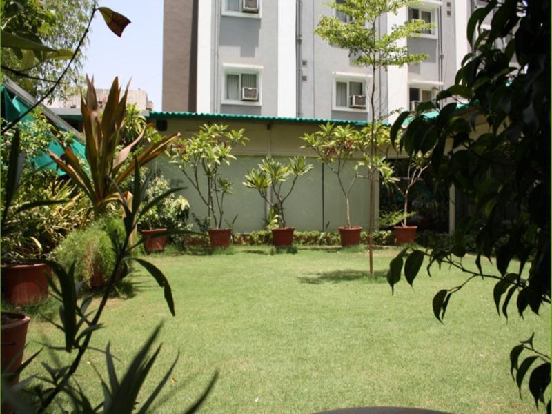 Hotel Dudawat Αχμπανταμπάντ Εξωτερικό φωτογραφία